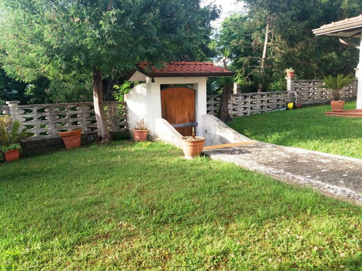 Da Adria Al Corvenale - Casa Vacanze Carrara - Villa Kültér fotó